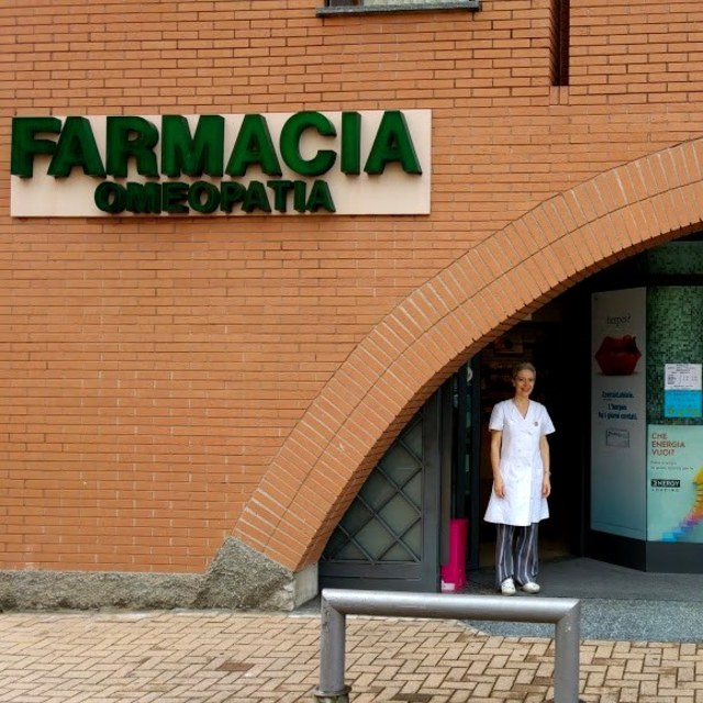 FARMACIA SANTA MARIA NASCENTE - BERNAREGGIO