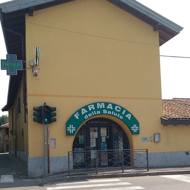 FARMACIA DELLA SALUTE - VERMEZZO CON ZELO