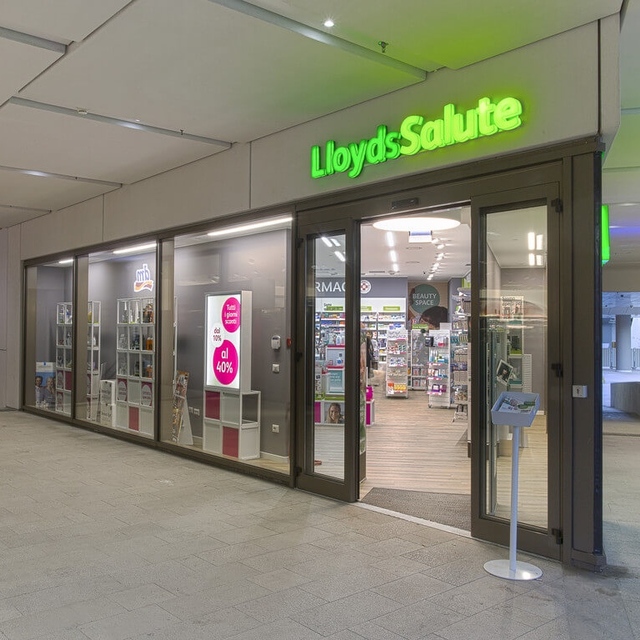 PARAFARMACIA LLOYDS SALUTE MILANO CITYLIFE - MILANO
